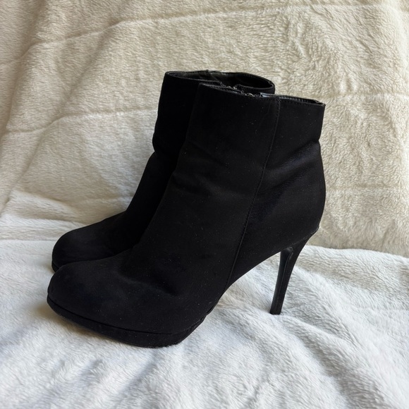 Le Château Stiletto Ankle Boots Black Suede Look Platform Booties Size 10/40 - Picture 2 of 12